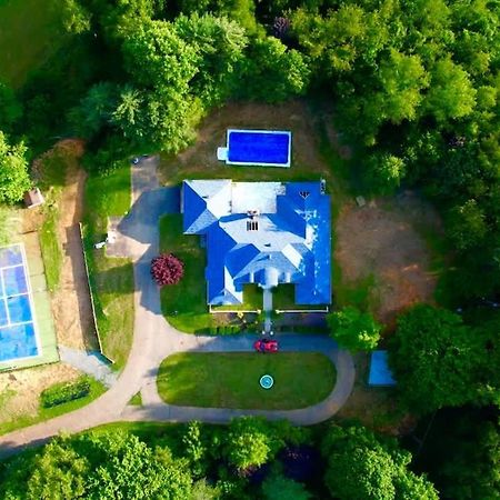 Villa Gated Mansion - Basketball Court Movie Theater Views Big Stone Gap Exterior foto