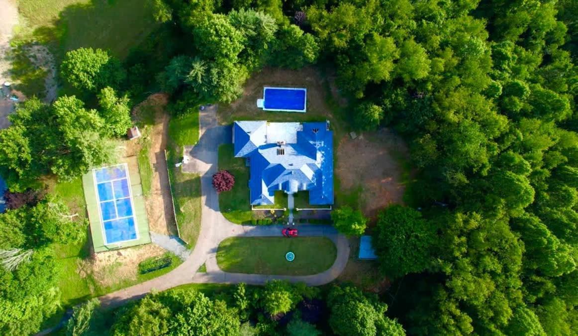 Villa Gated Mansion - Basketball Court Movie Theater Views Big Stone Gap Exterior foto