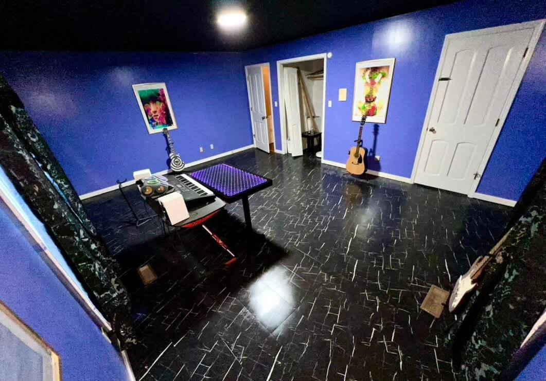 Villa Gated Mansion - Basketball Court Movie Theater Views Big Stone Gap Exterior foto