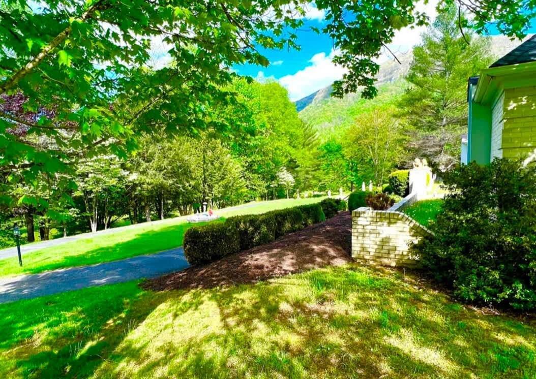 Villa Gated Mansion - Basketball Court Movie Theater Views Big Stone Gap Exterior foto